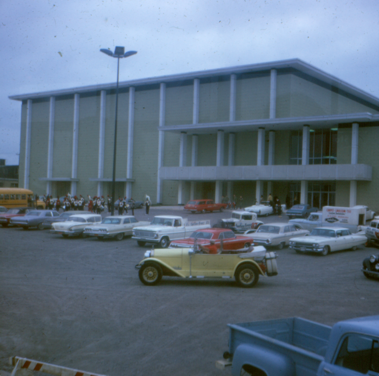 1968 Azalea parade at the Civic Center.